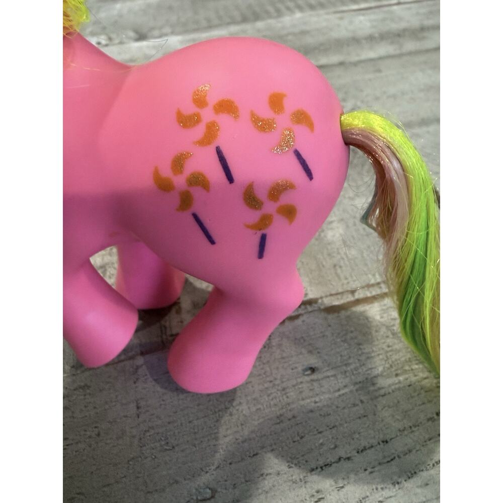 VTG My Little Pony PINWHEEL Rainbow Unicorn Pony And Comb Hasbro 1984 - Picture 6 of 7